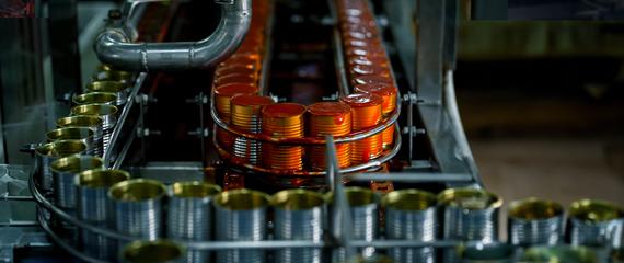 barattoli in catena di montaggio | Crédit Agricole barattoli in catena di montaggio | Crédit Agricole